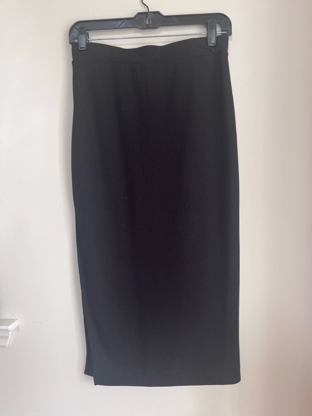 Black ribbed Midi Skirt